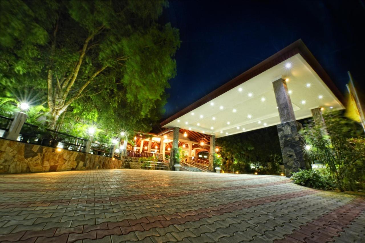 Centauria Wild Hotel Удавалаве Екстериор снимка