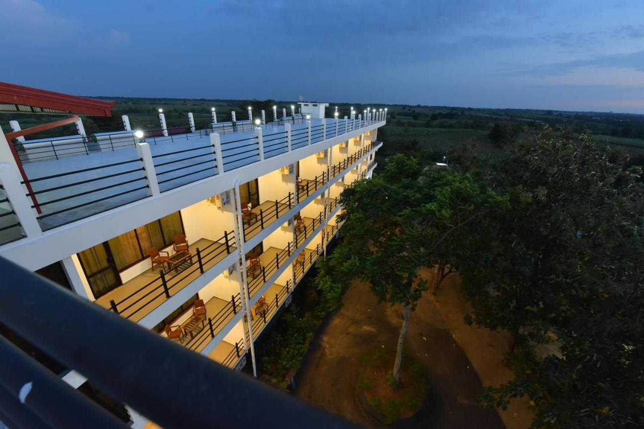 Centauria Wild Hotel Удавалаве Екстериор снимка